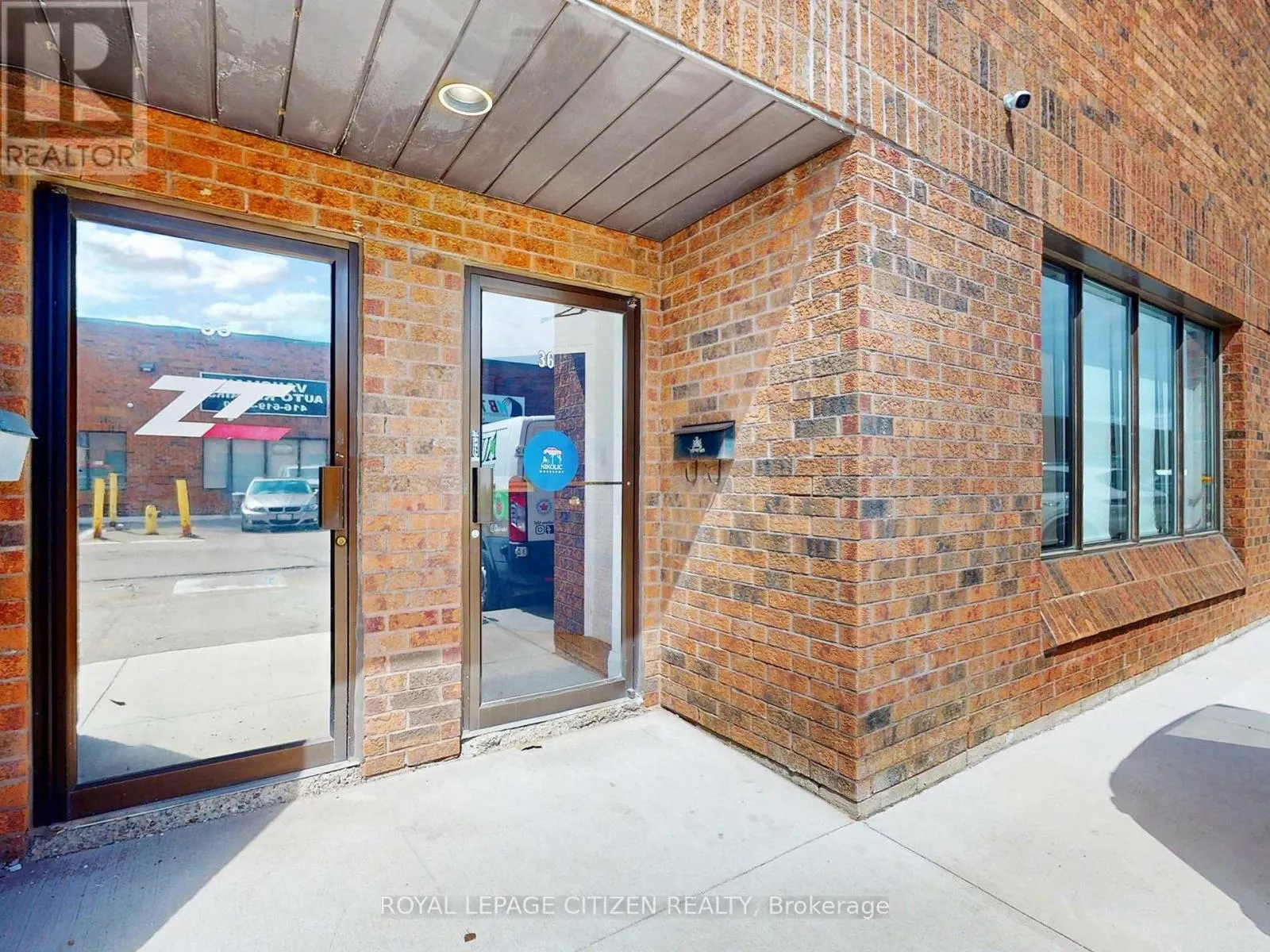 35 - 8540 KEELE STREET
