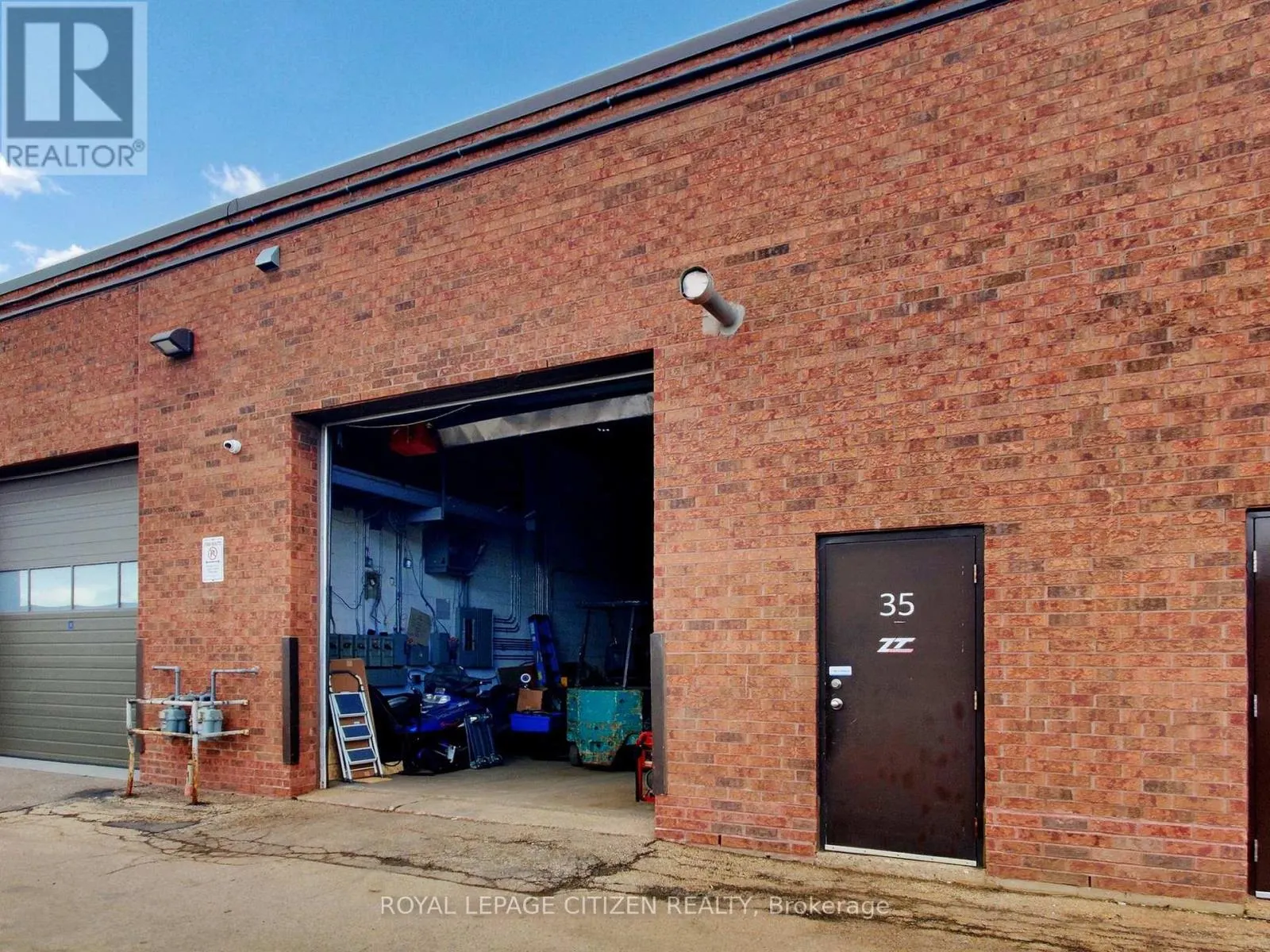 35 - 8540 KEELE STREET