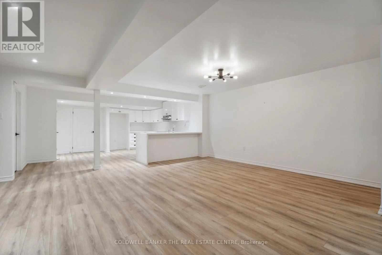 54 PINE POST ROAD