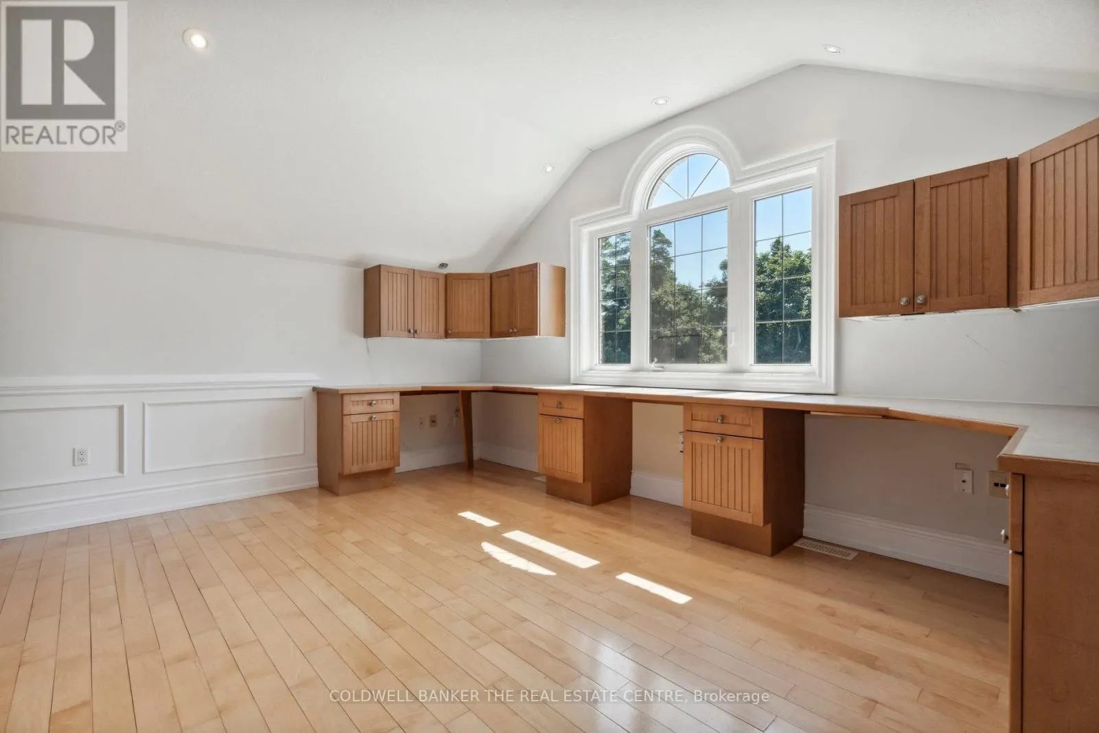 54 PINE POST ROAD