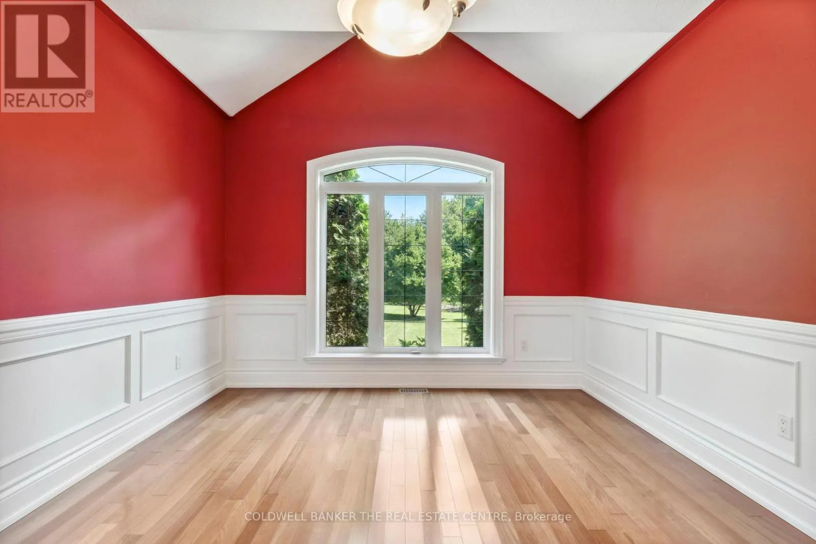 54 PINE POST ROAD