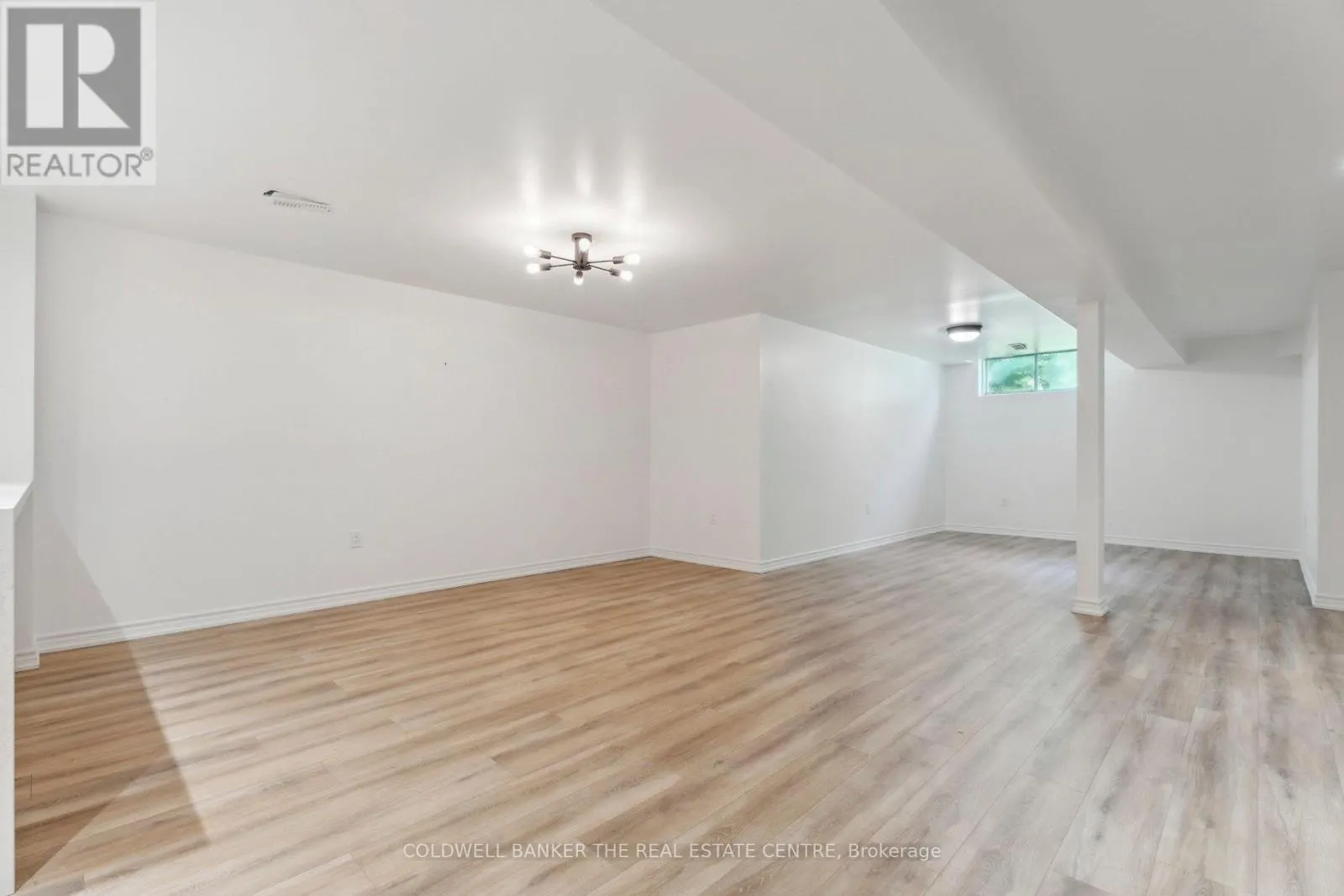 54 PINE POST ROAD
