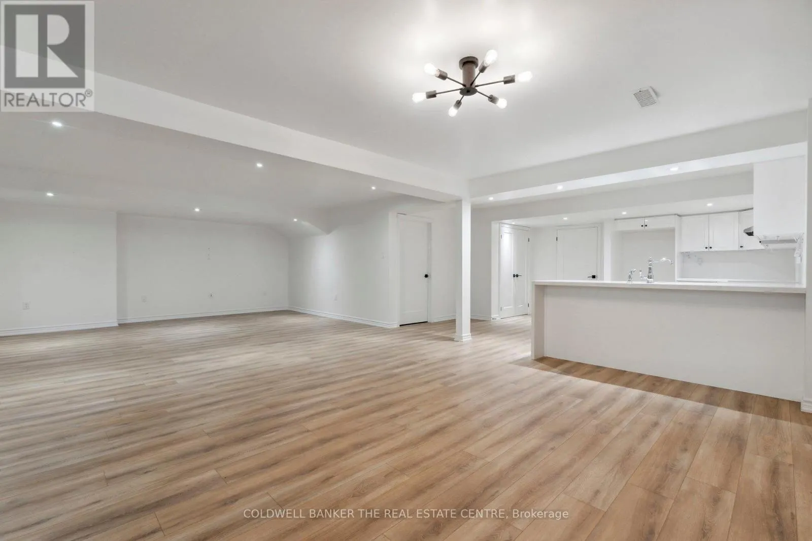 54 PINE POST ROAD