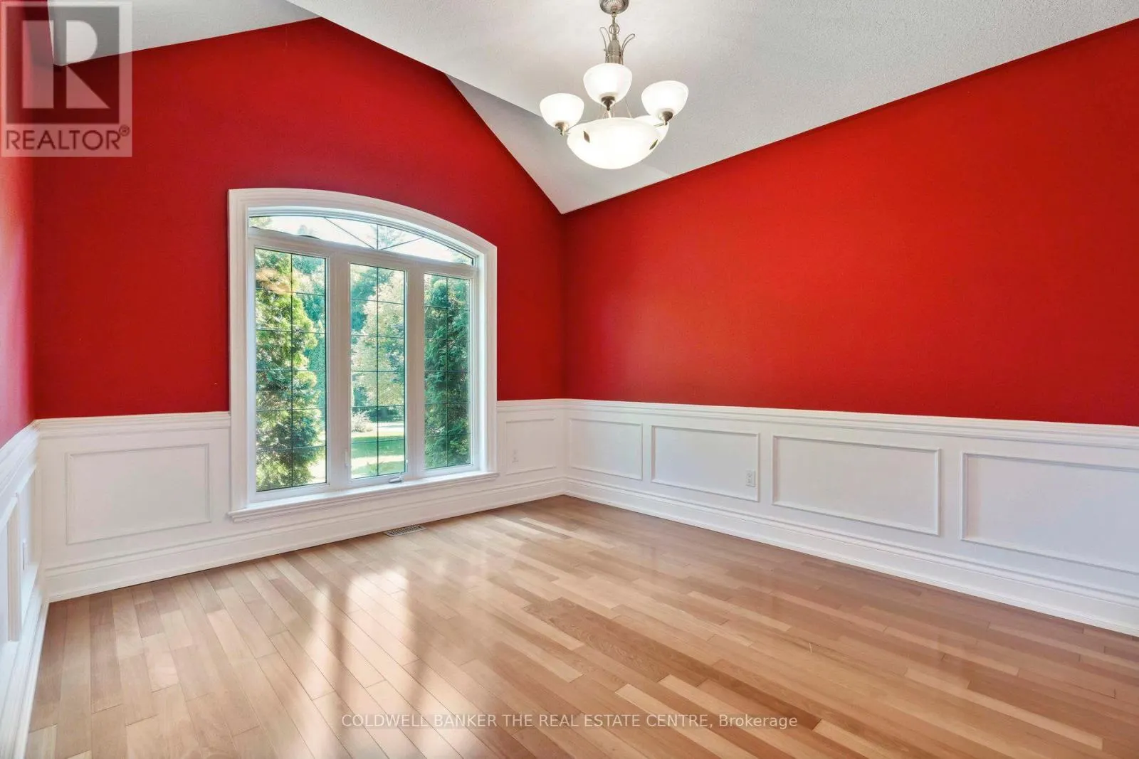 54 PINE POST ROAD