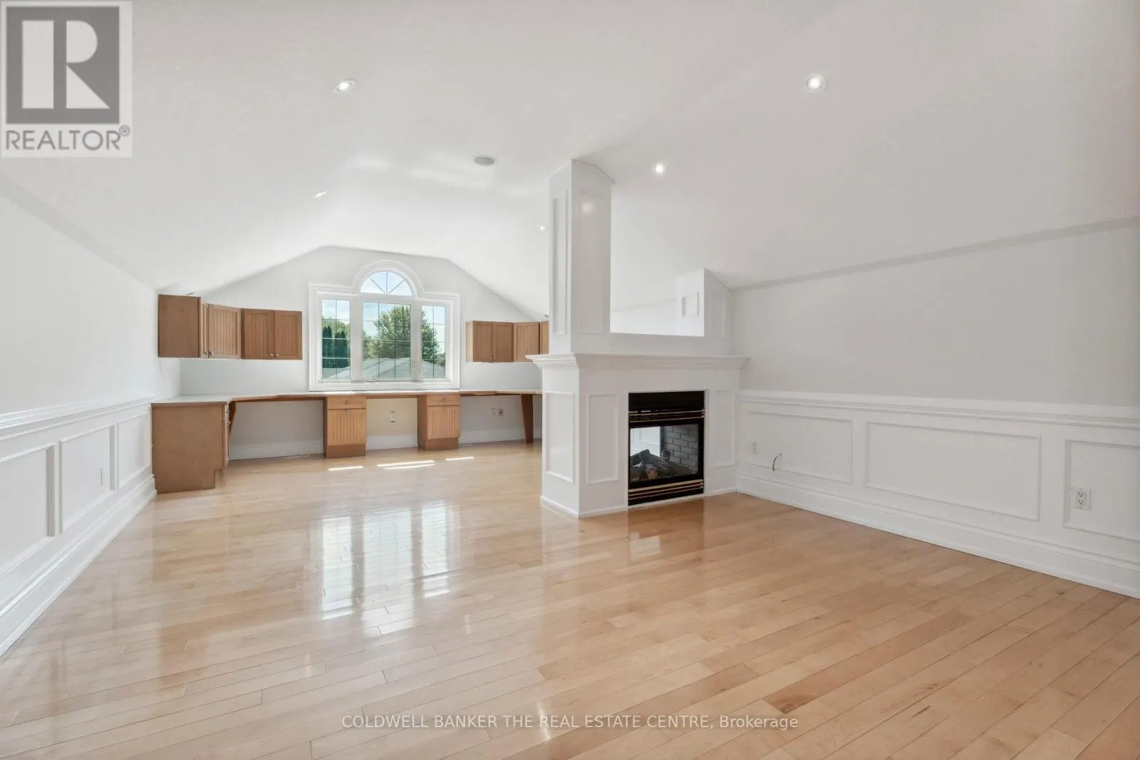 54 PINE POST ROAD