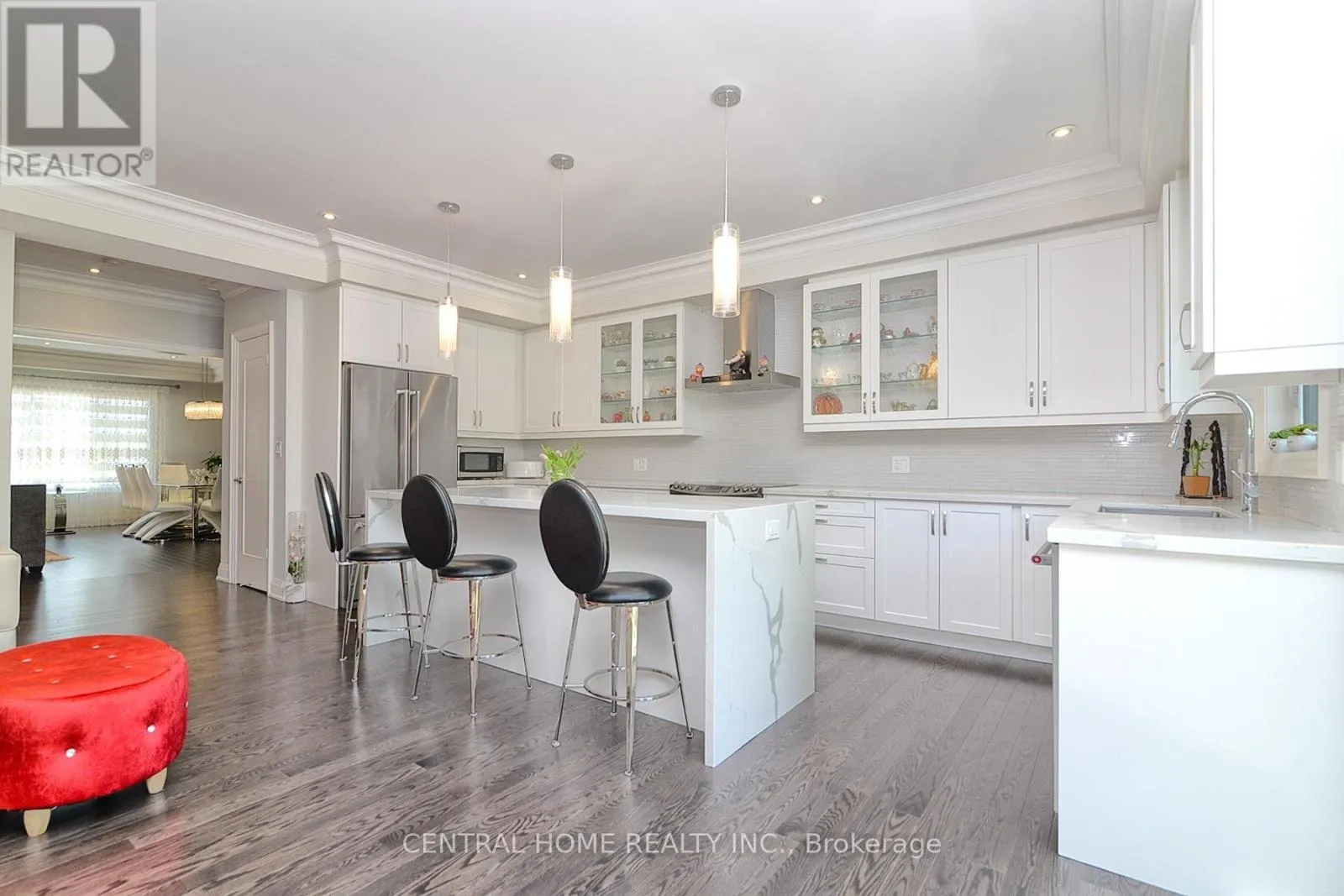 47 DIVON LANE