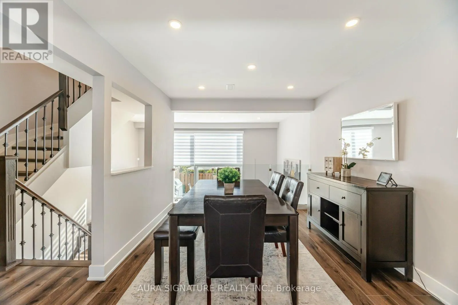 26 - 88 RAINBOW DRIVE