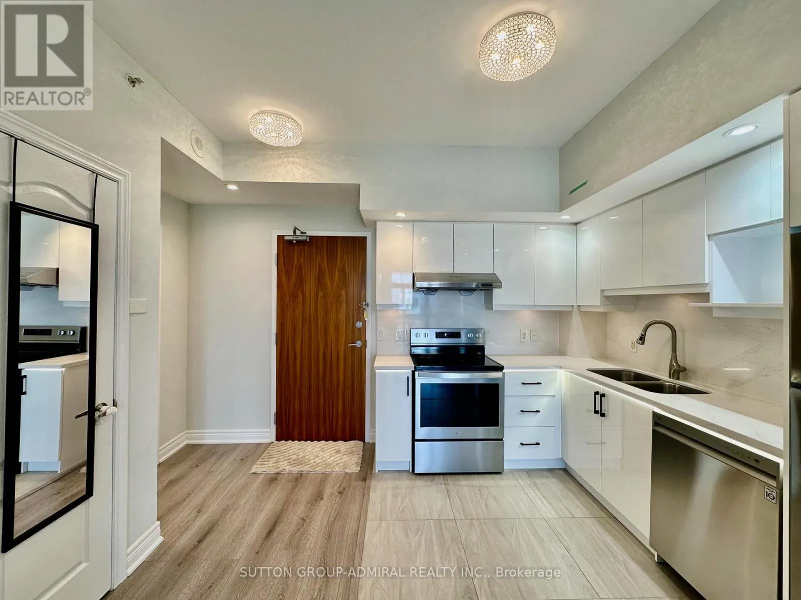 625 - 8323 KENNEDY ROAD