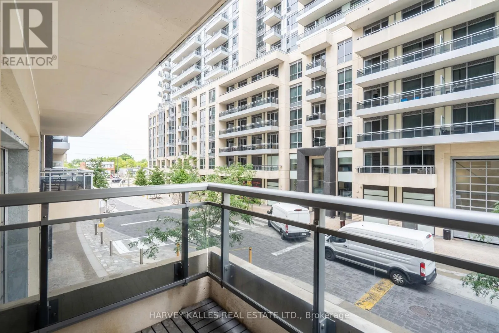 SE204 - 9199 YONGE STREET