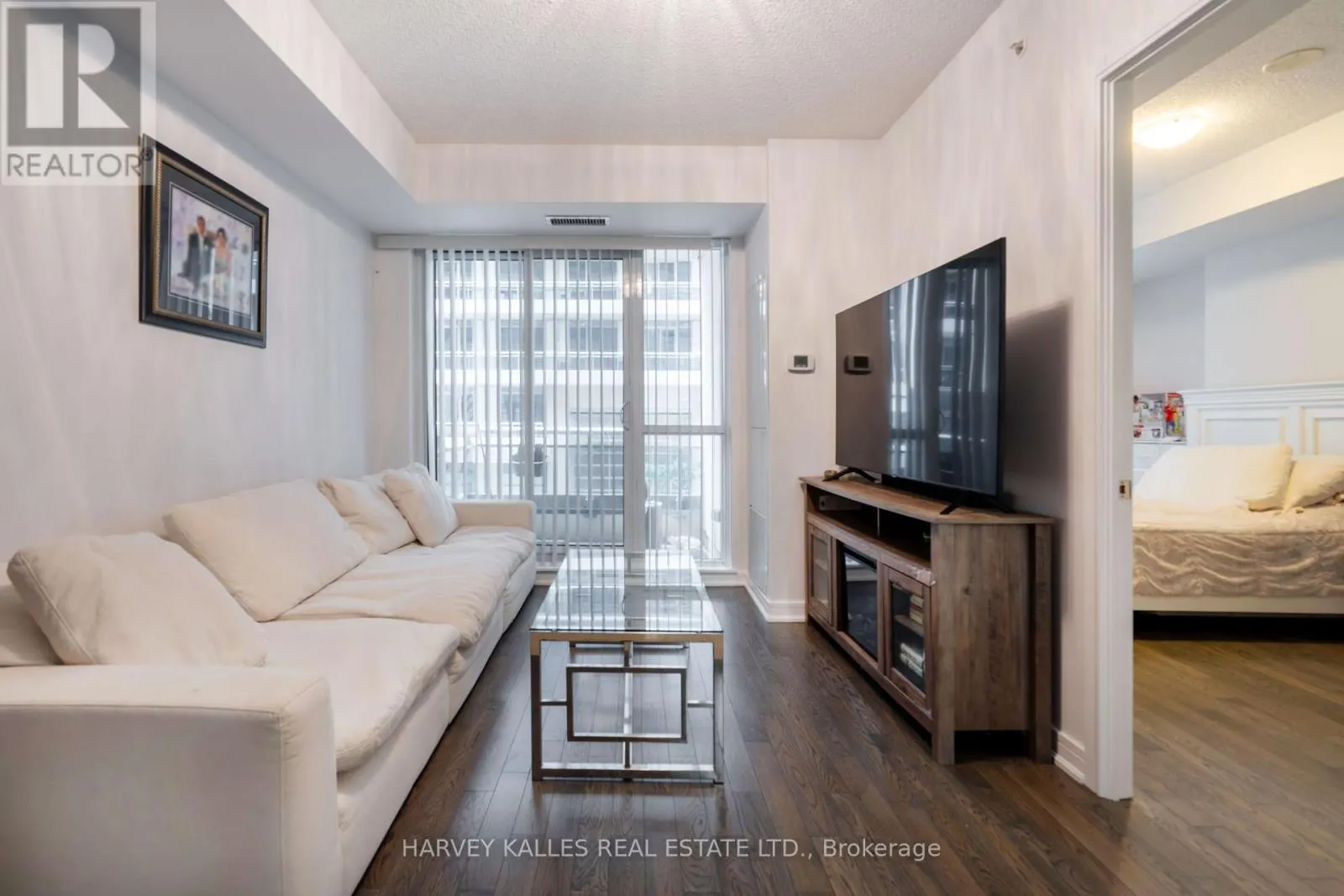 SE204 - 9199 YONGE STREET