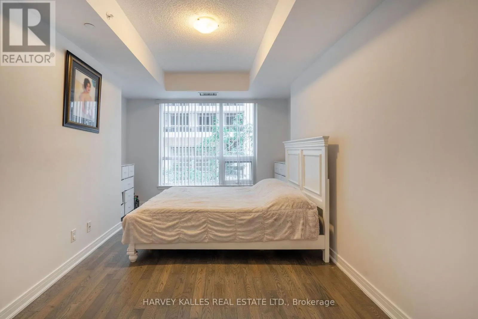 SE204 - 9199 YONGE STREET