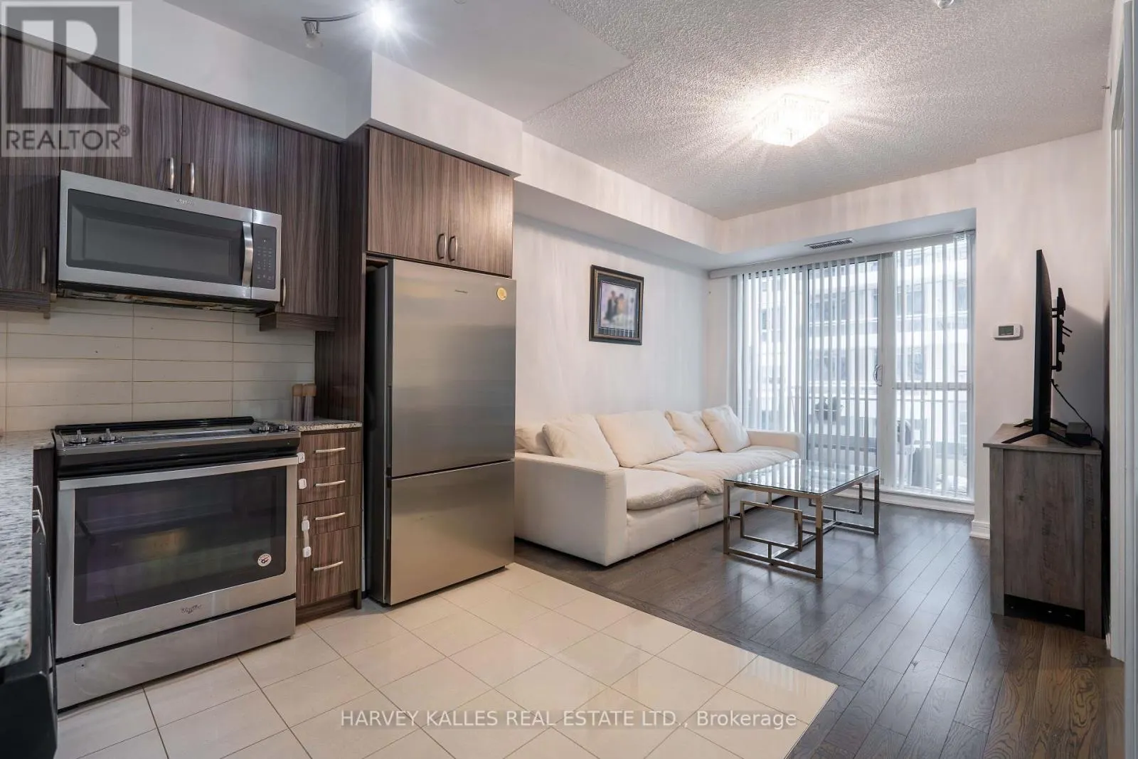 SE204 - 9199 YONGE STREET