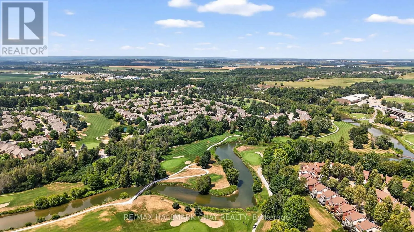 33 PARKETTE DRIVE