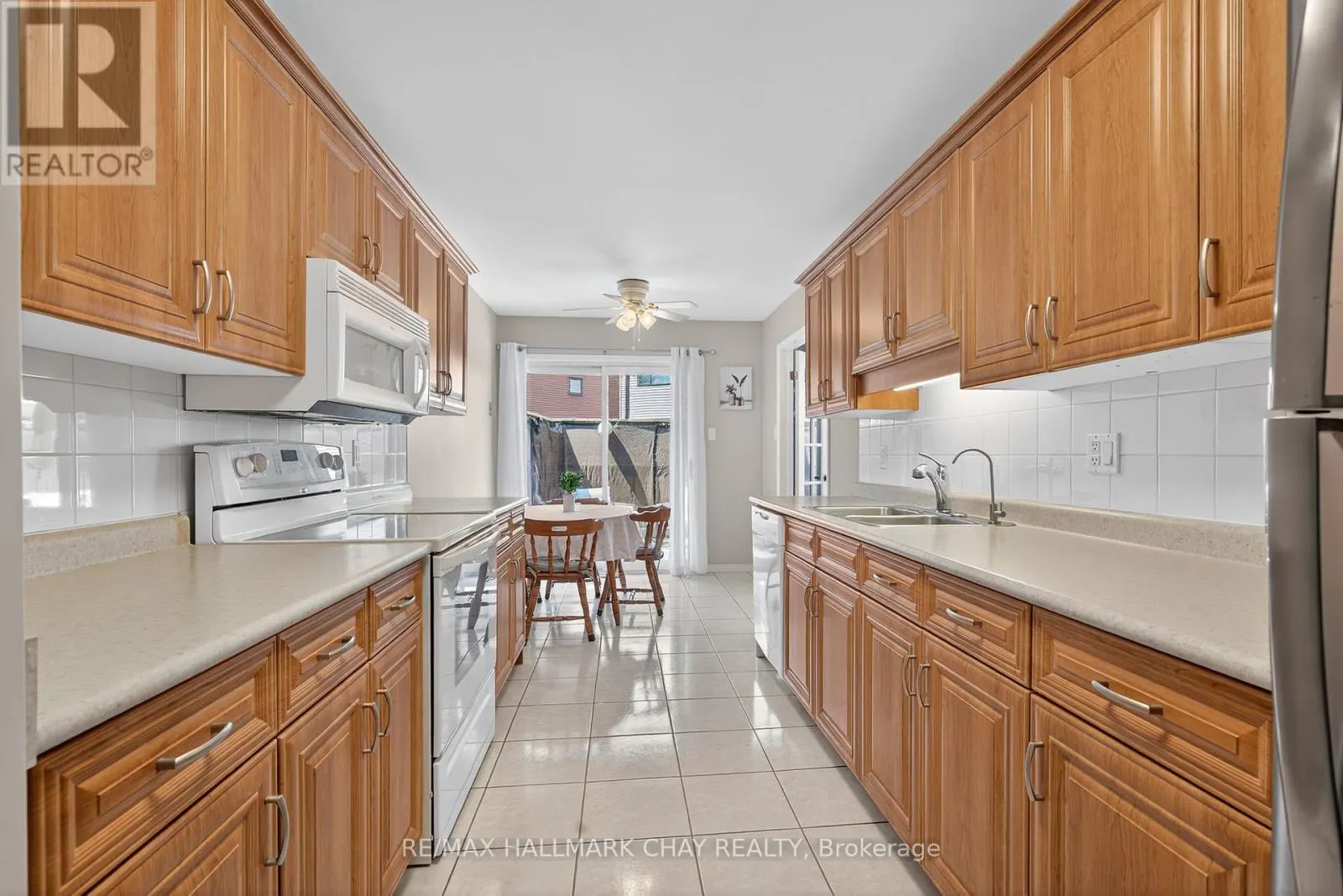 33 PARKETTE DRIVE
