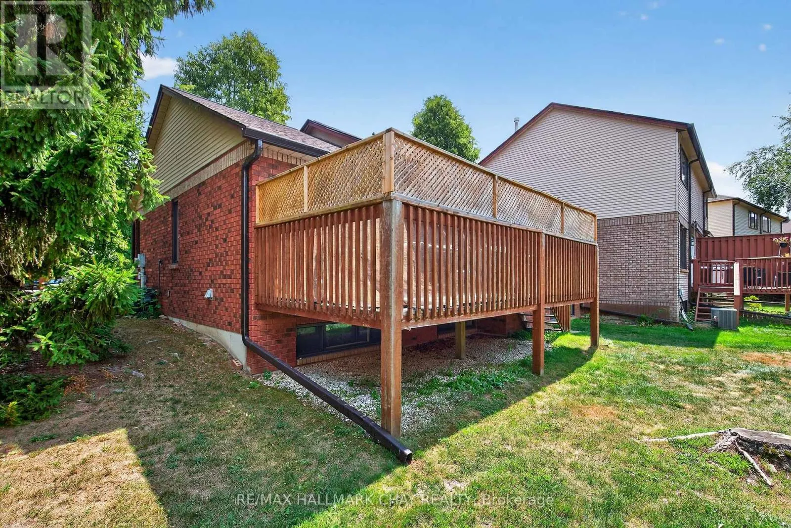 33 PARKETTE DRIVE