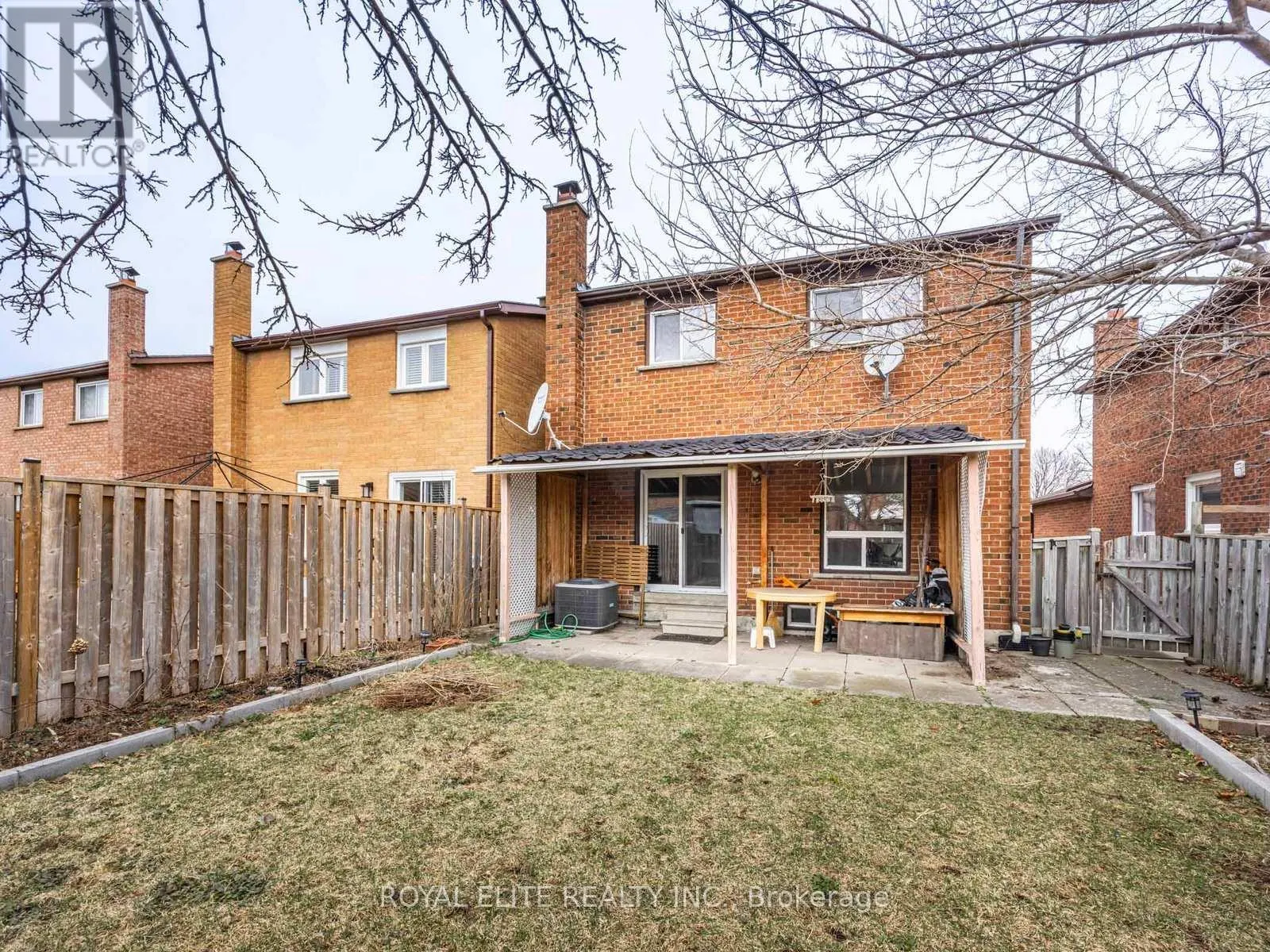 29 ASHMORE CRESCENT