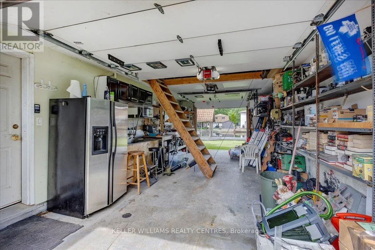 612 LAKE DRIVE S