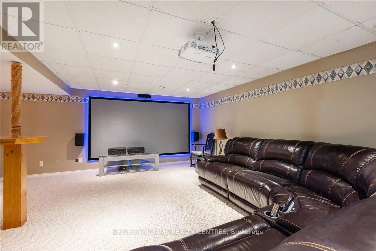 612 LAKE DRIVE S
