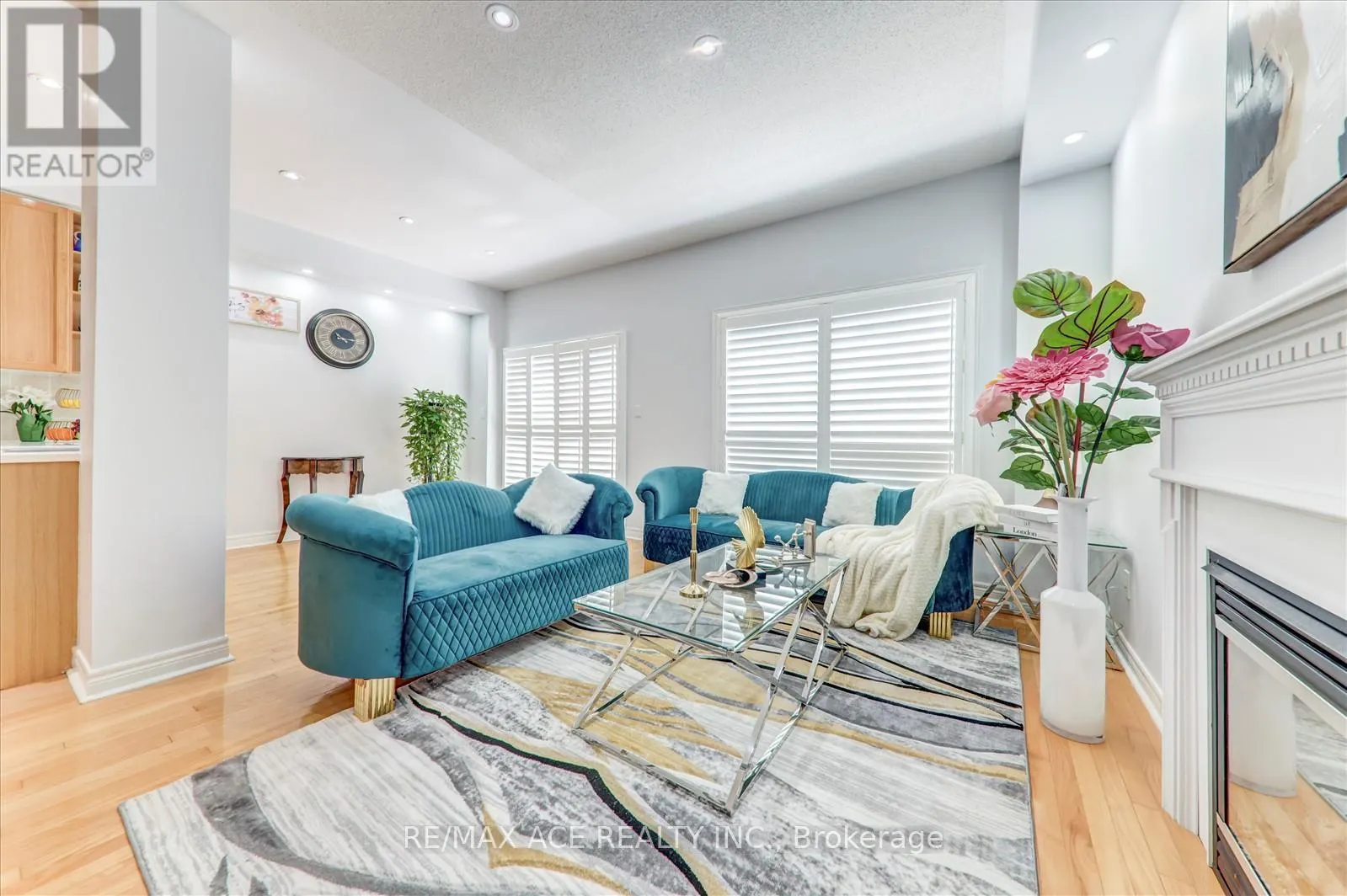 59 COZENS DRIVE