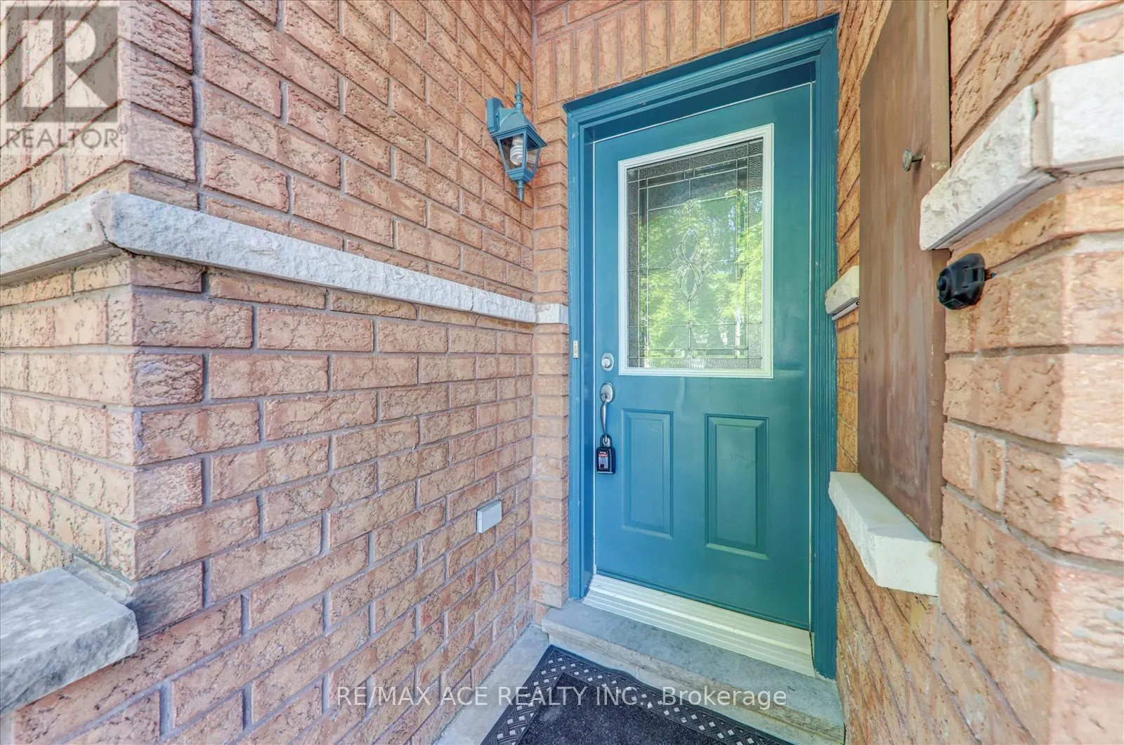 59 COZENS DRIVE