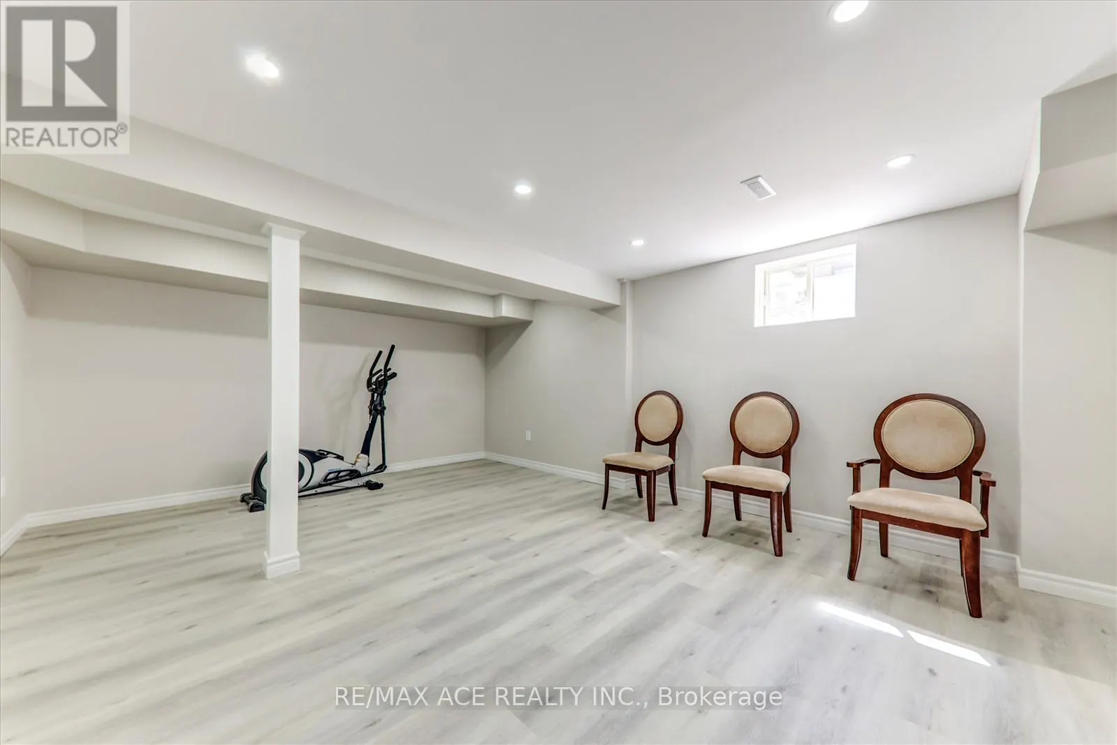 59 COZENS DRIVE