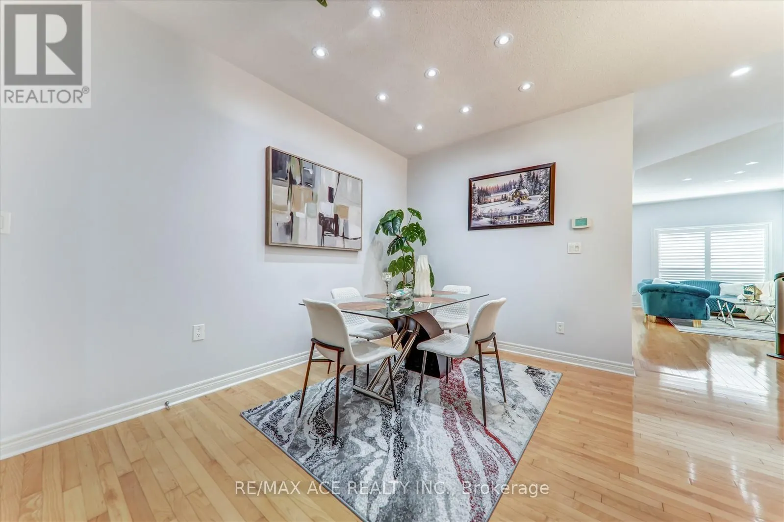 59 COZENS DRIVE