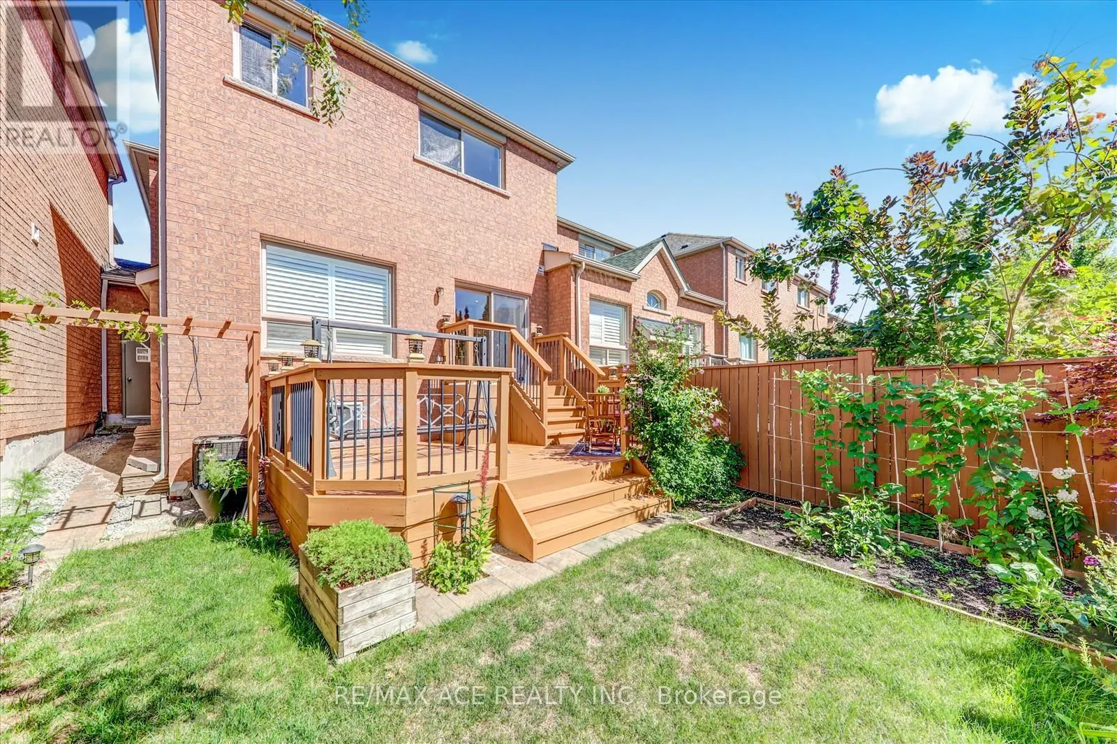 59 COZENS DRIVE
