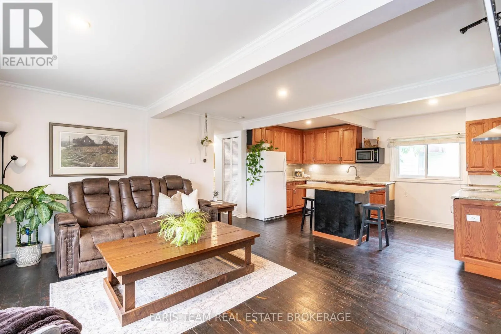 2594 25TH SIDE ROAD