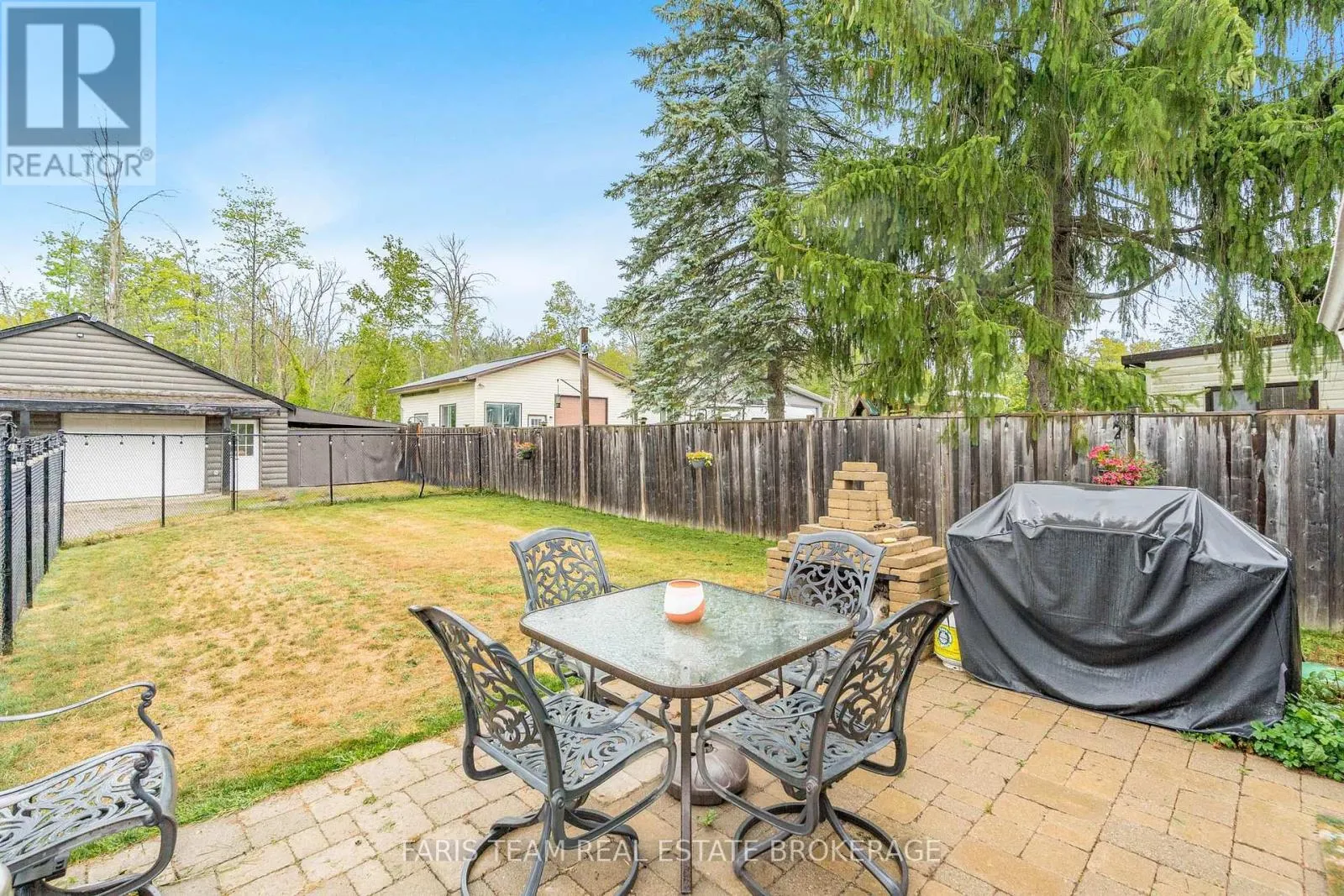 2594 25TH SIDE ROAD