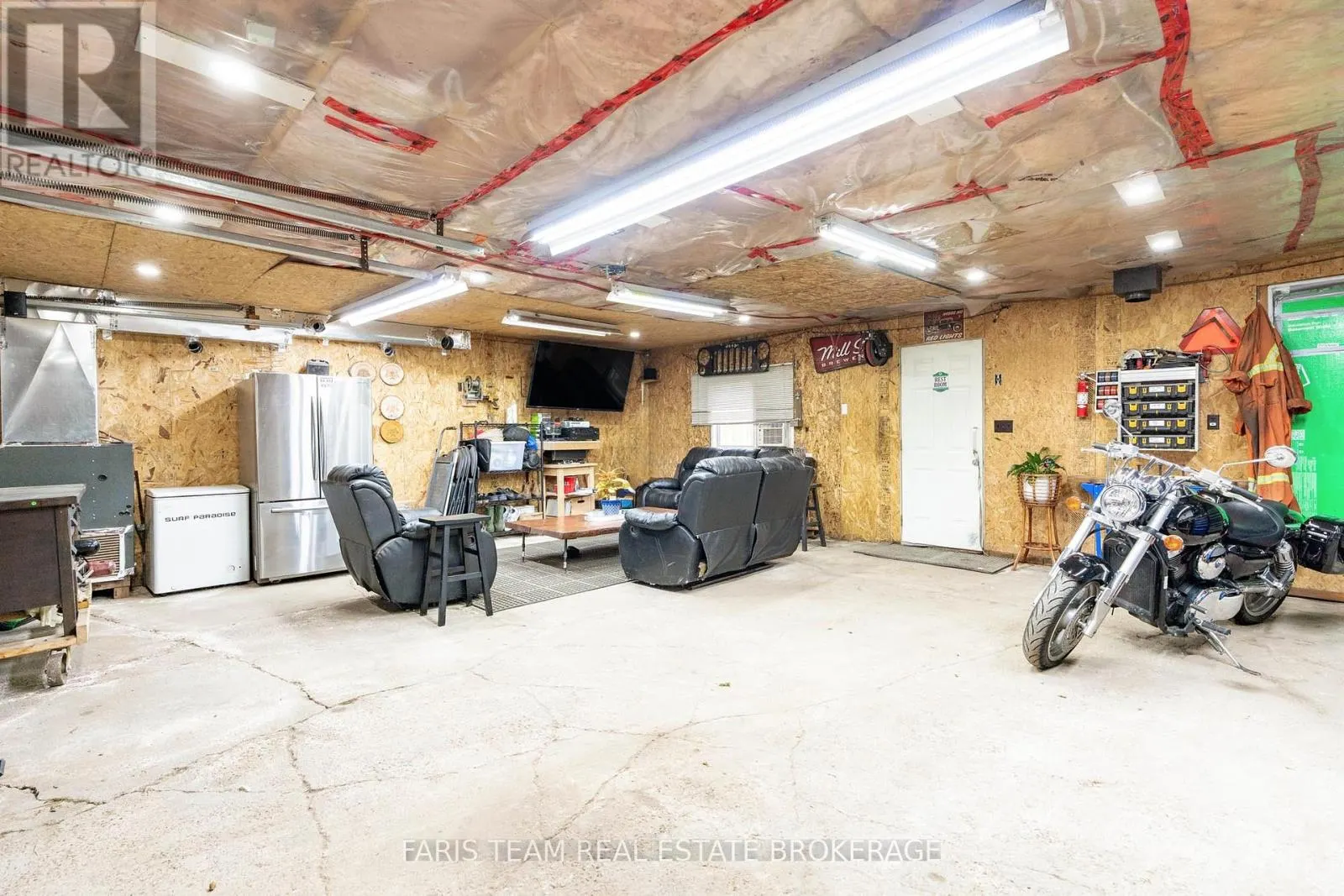2594 25TH SIDE ROAD