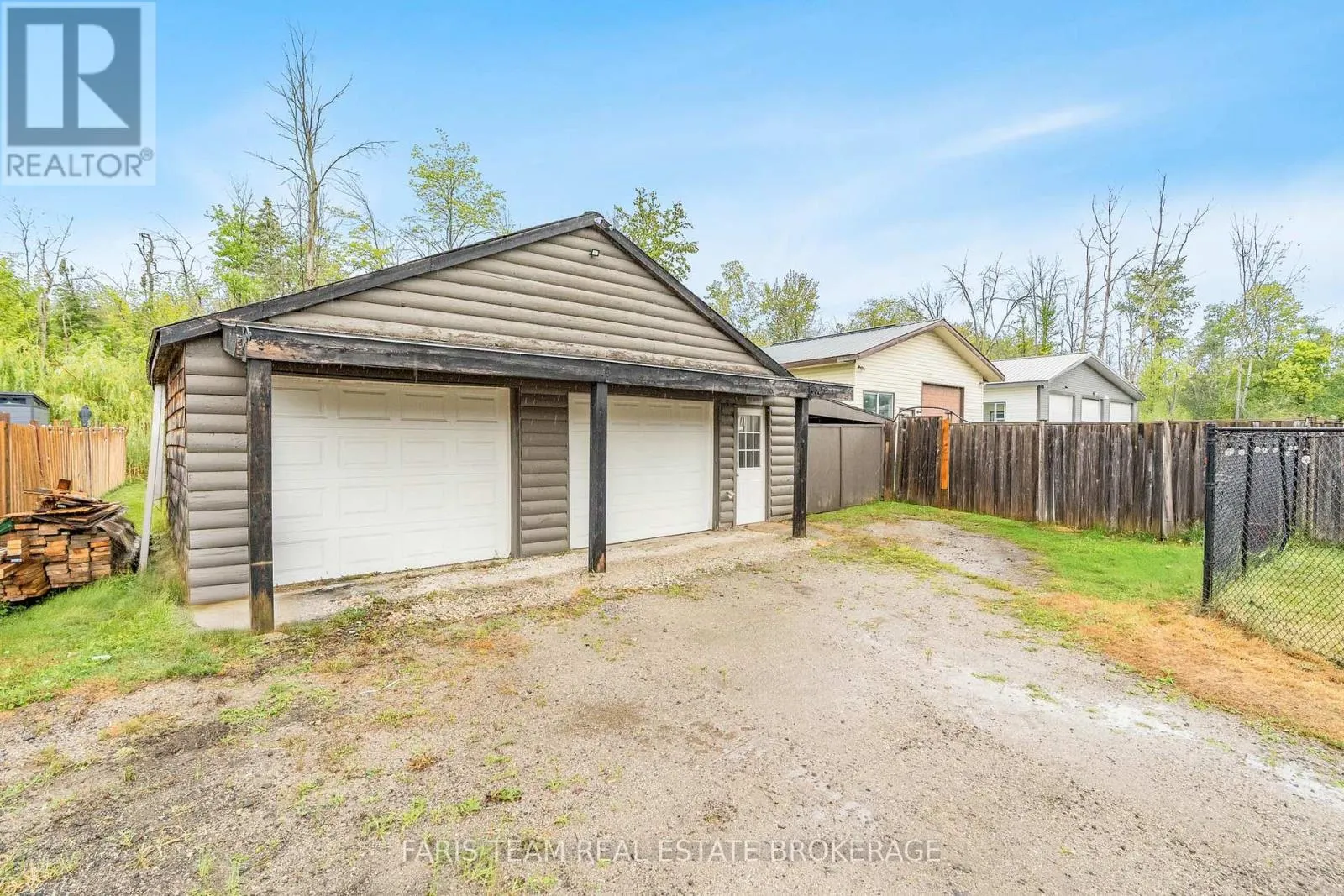 2594 25TH SIDE ROAD