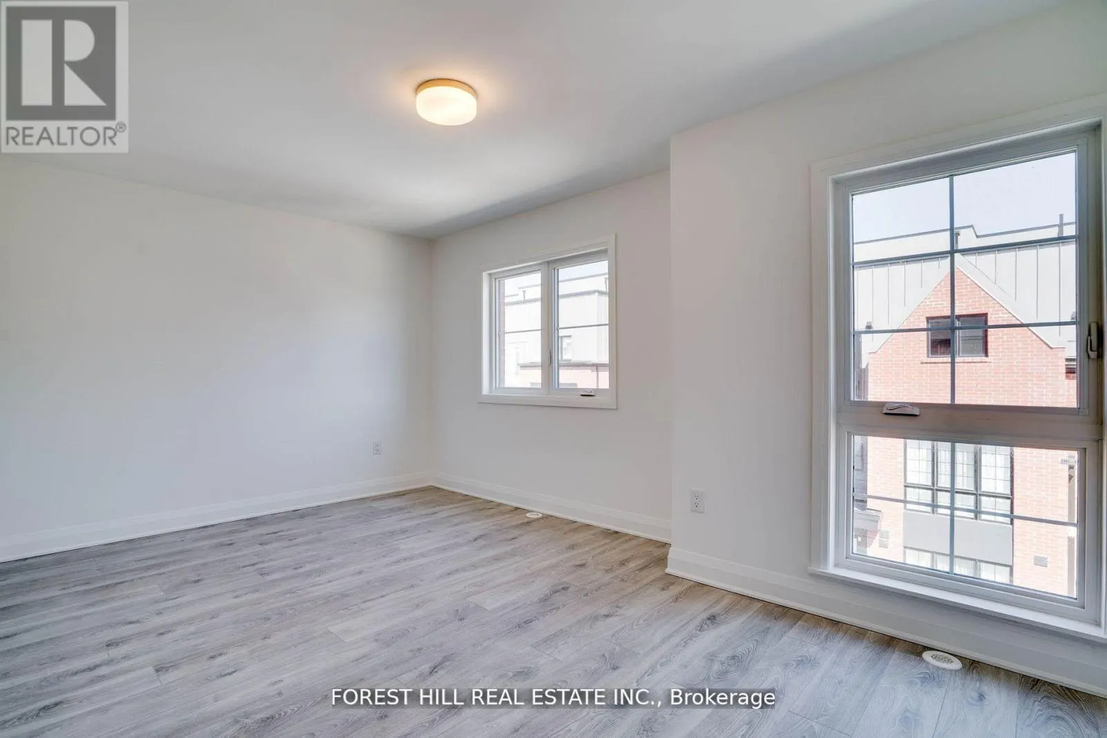 16 CHESLEY STREET