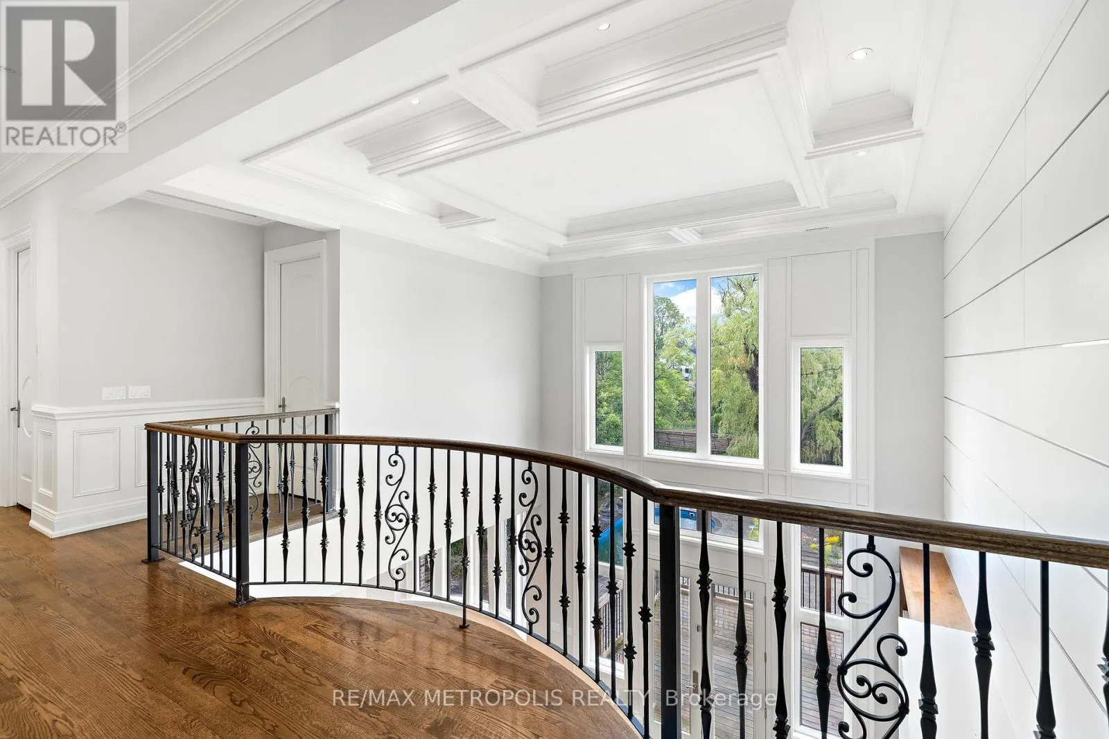 2 POPLAR DRIVE