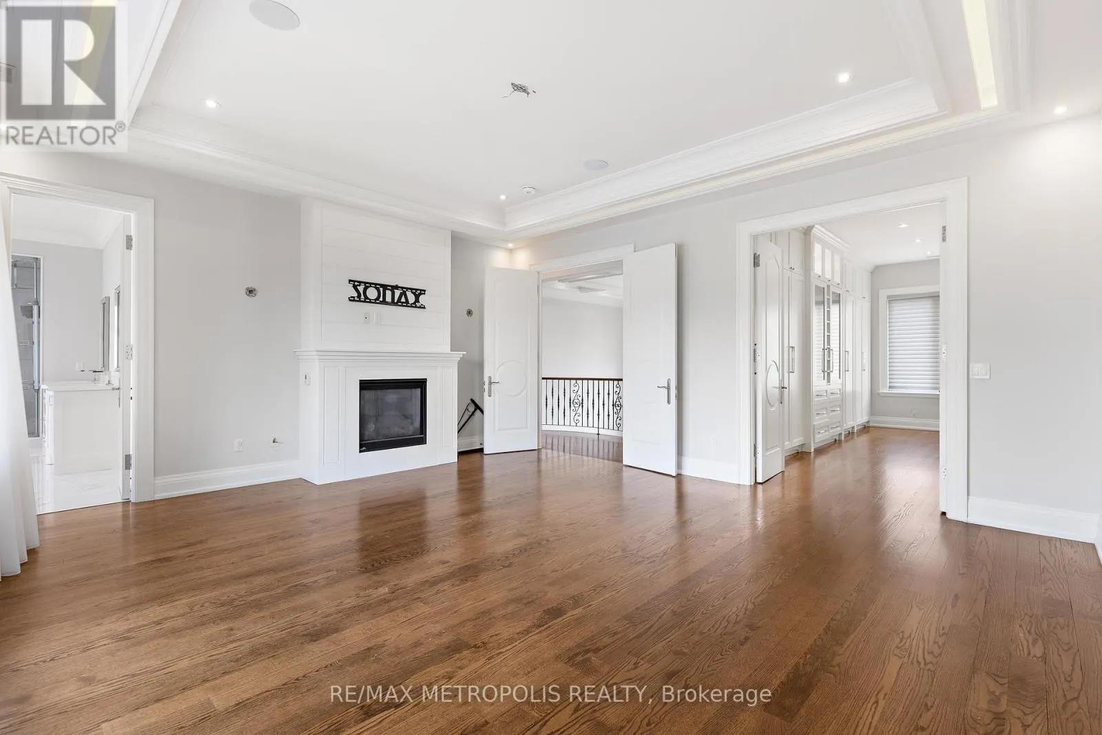 2 POPLAR DRIVE
