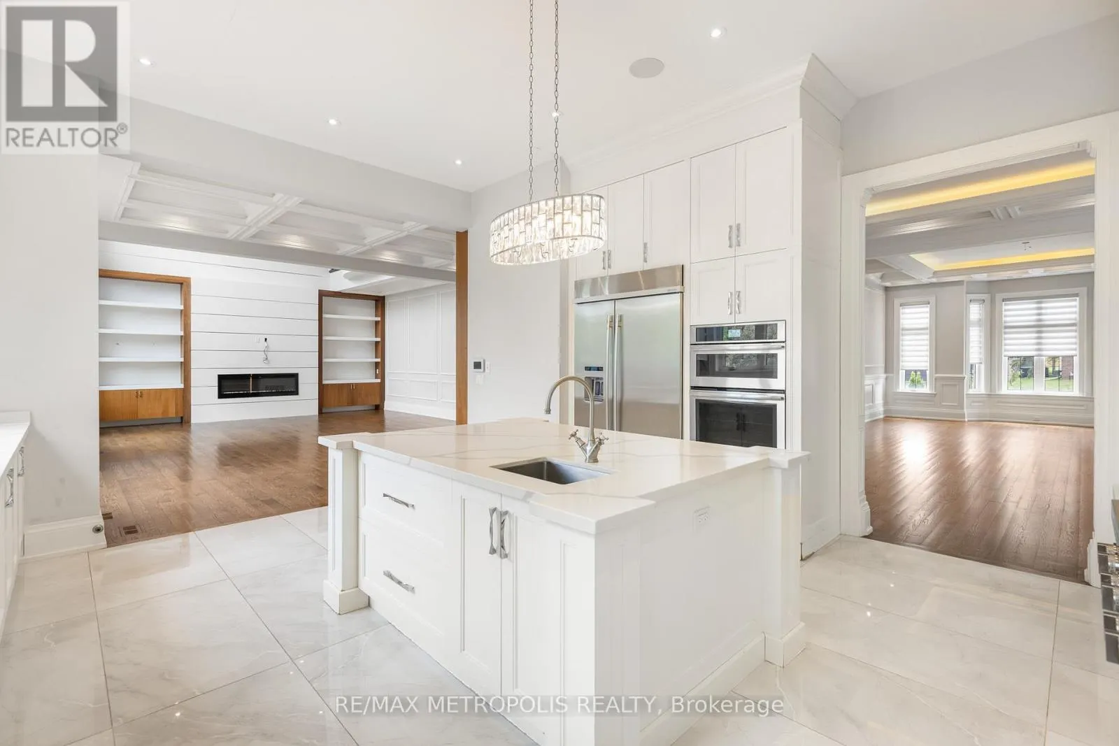 2 POPLAR DRIVE