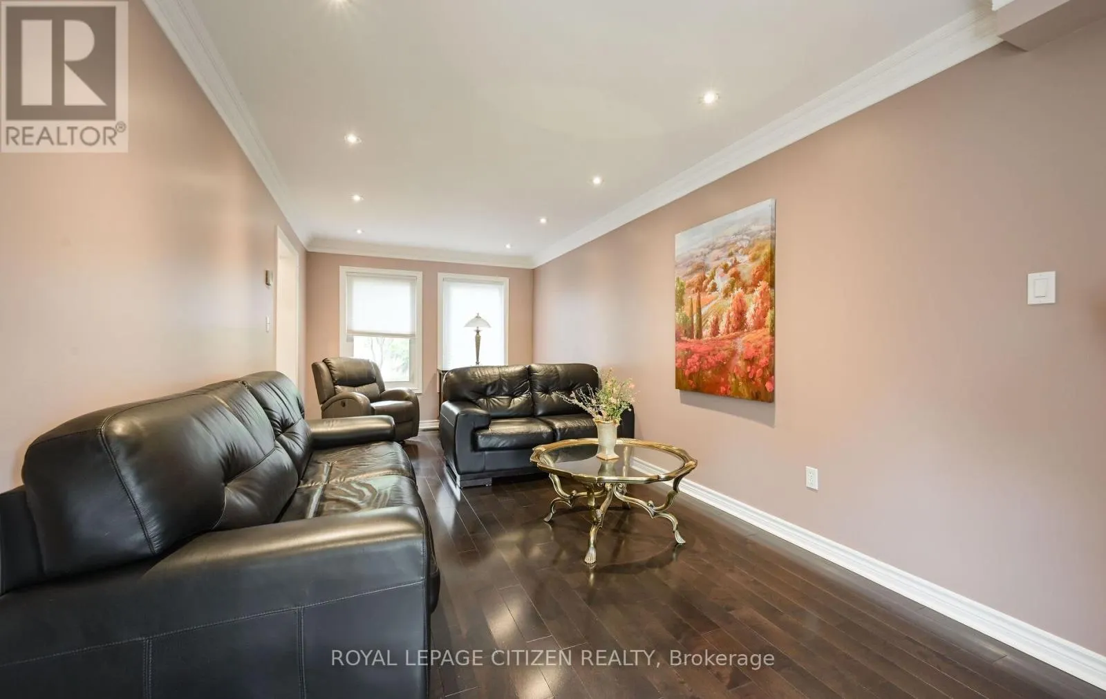 25 GRAMPIAN AVENUE