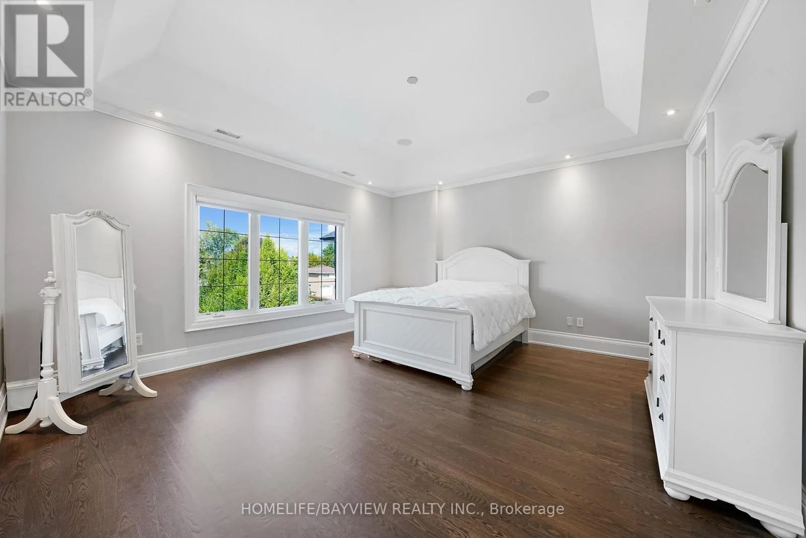 111 HILLVIEW ROAD
