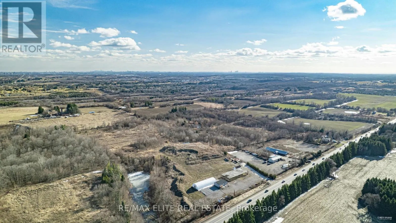 2737 BLOOMINGTON ROAD