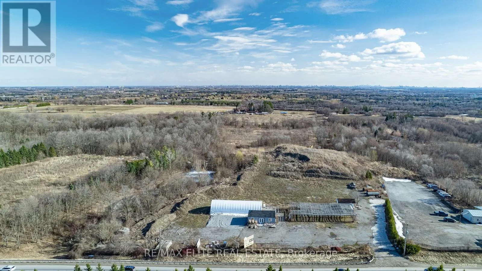 2737 BLOOMINGTON ROAD