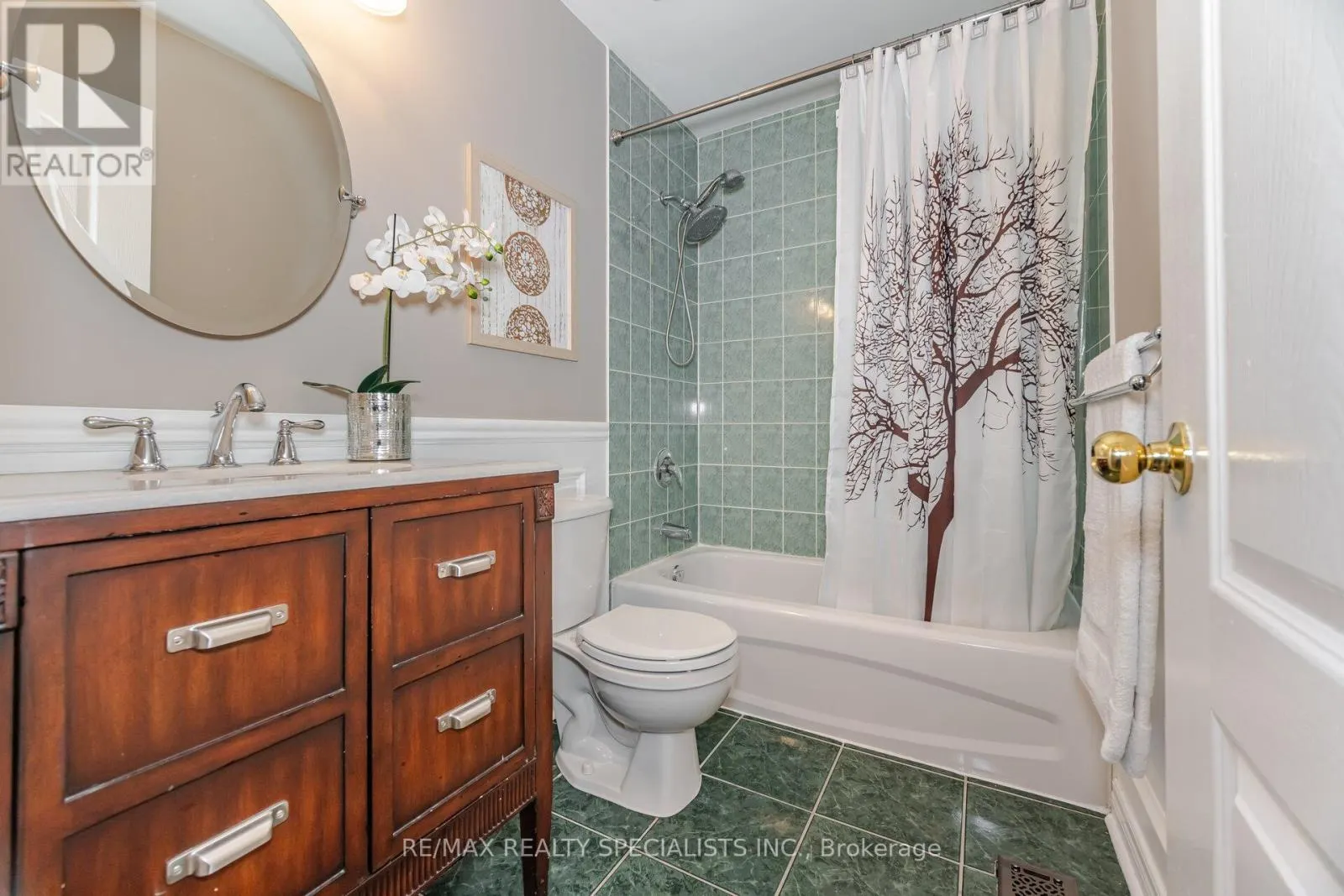 146 MORAINE DRIVE