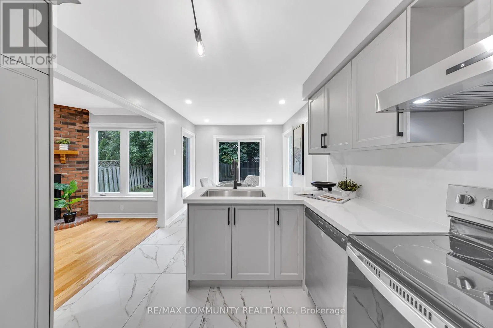 71 NIGHTSTAR DRIVE
