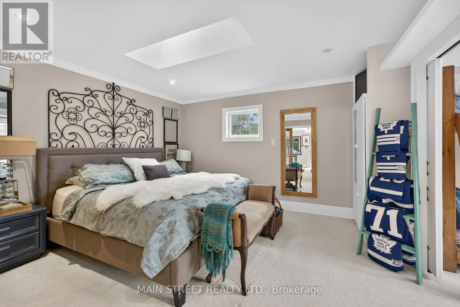 142 CEDAR BEACH ROAD