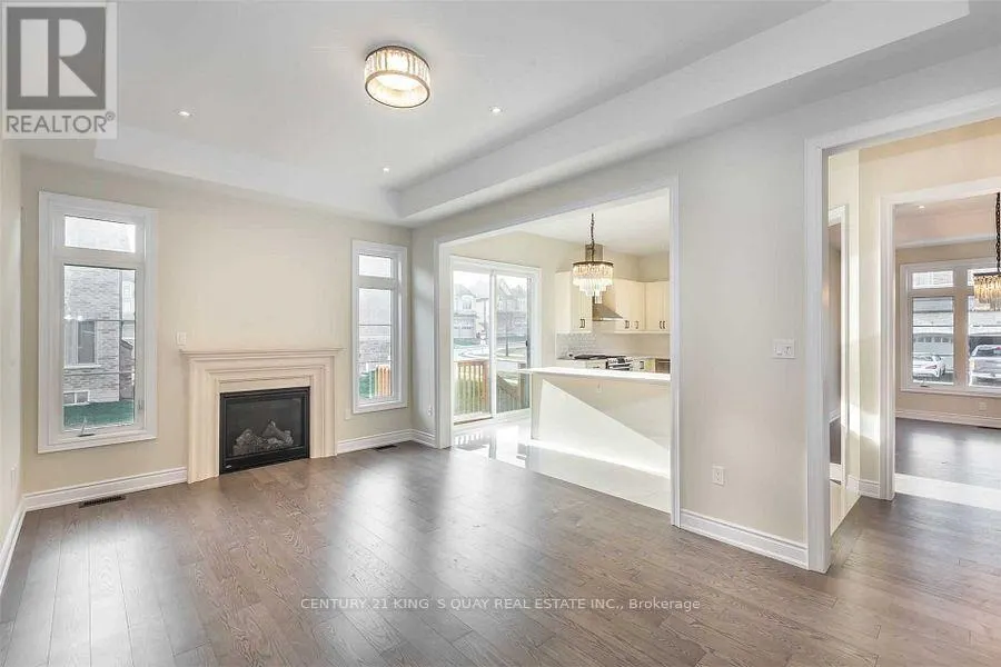 102 GIARDINA CRESCENT