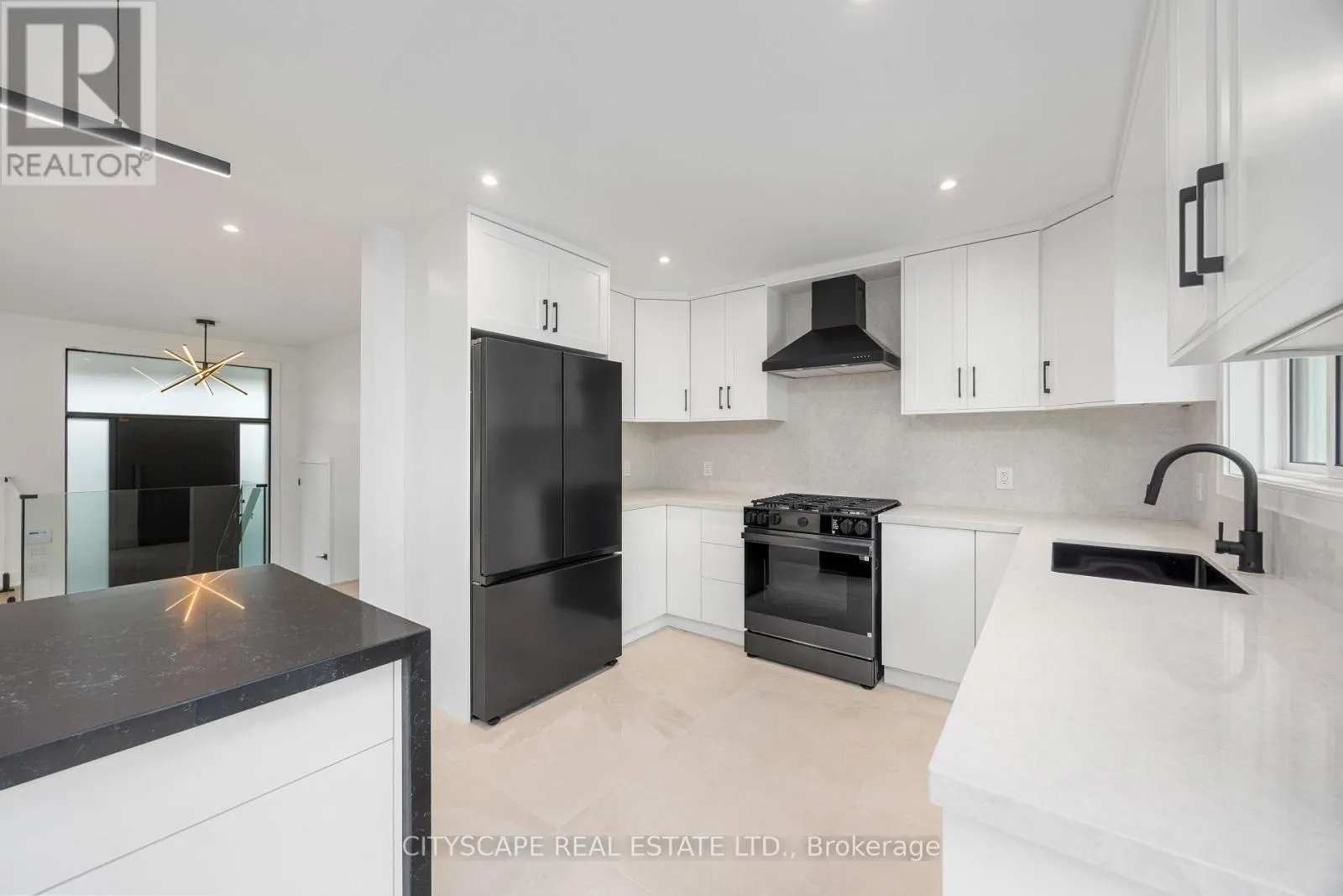 6 PORTREE CRESCENT