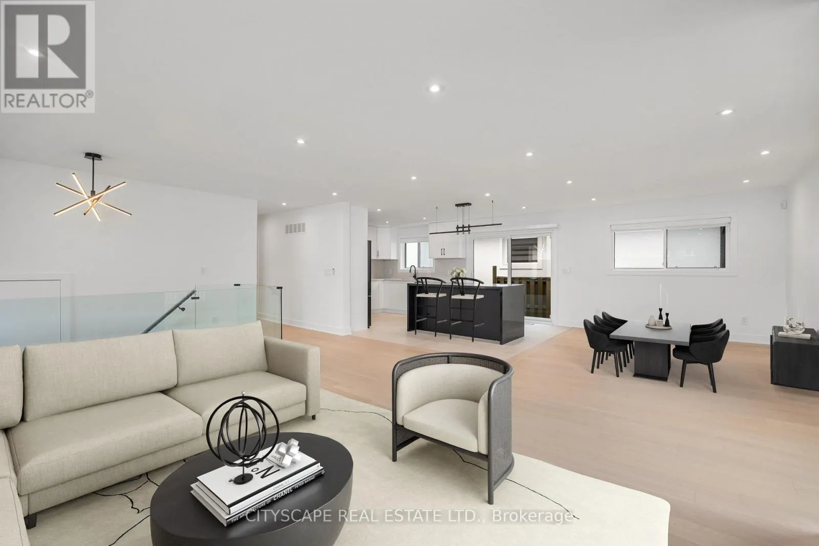 6 PORTREE CRESCENT