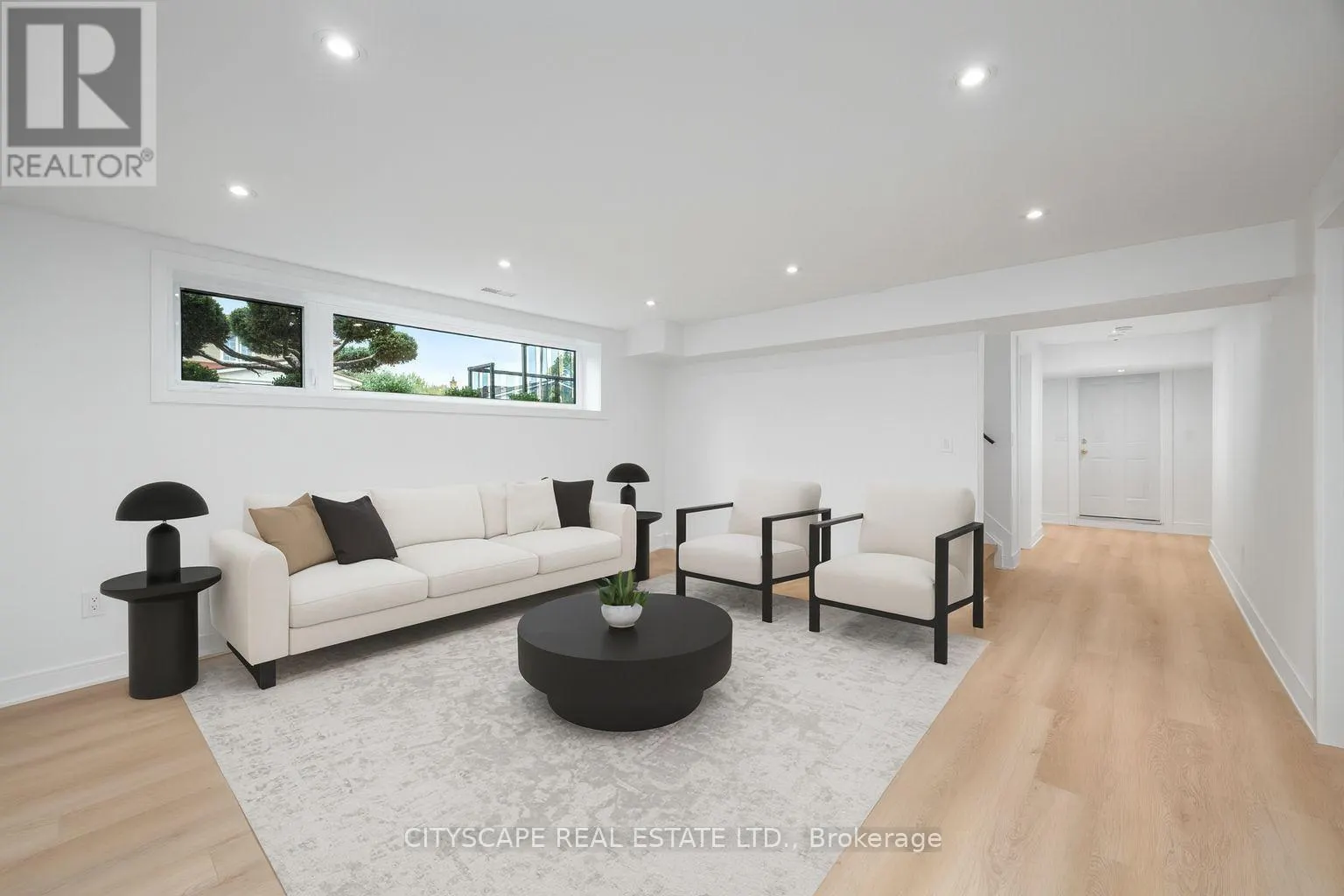 6 PORTREE CRESCENT