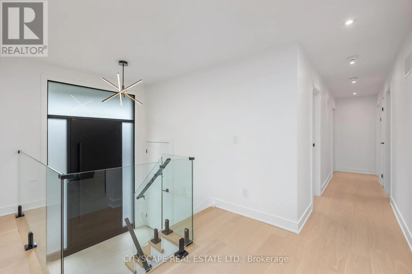 6 PORTREE CRESCENT