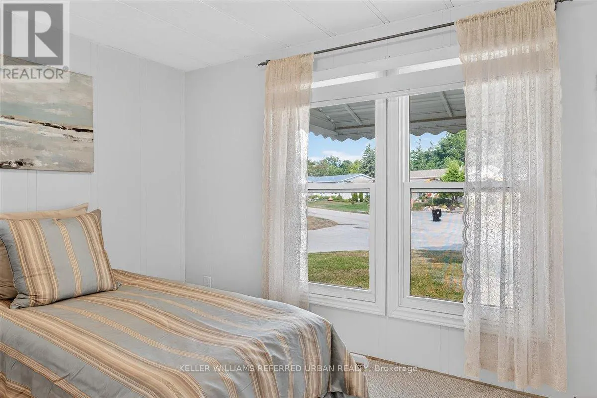 7 SUNSET DRIVE