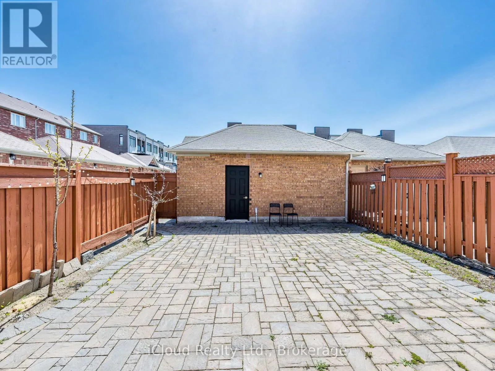11 DAVOS ROAD