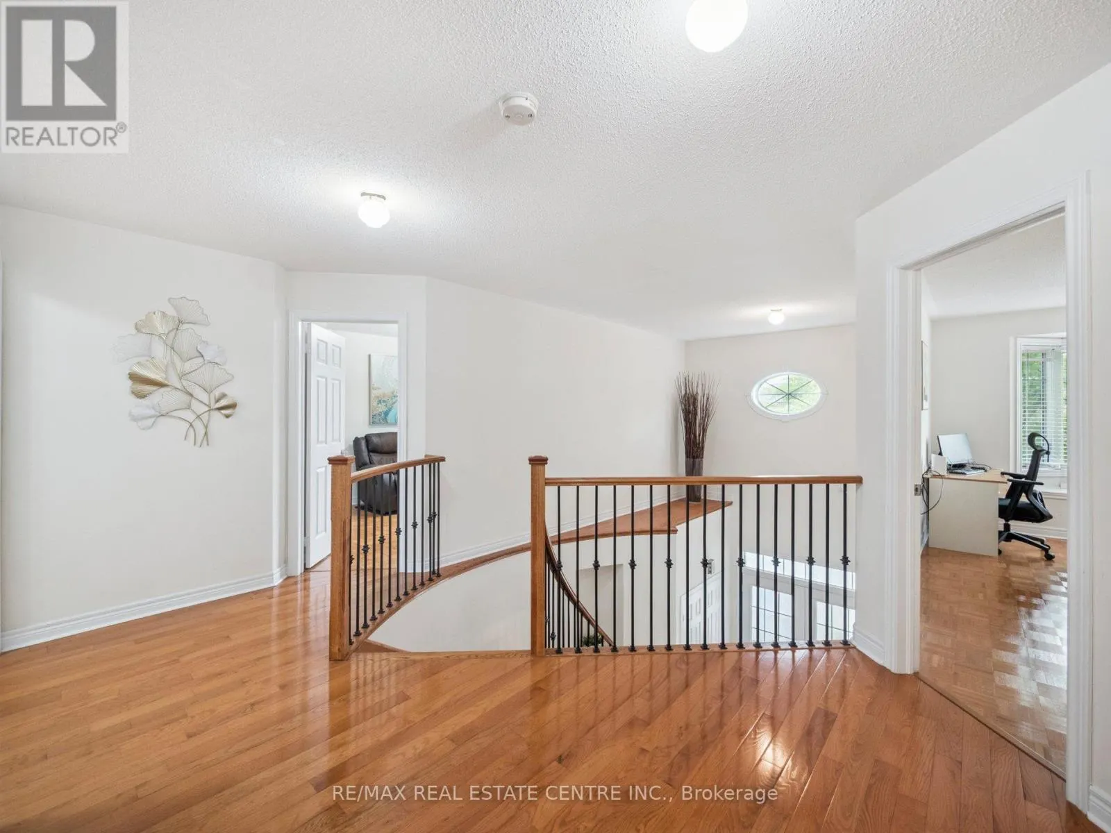 236 ST URBAIN DRIVE